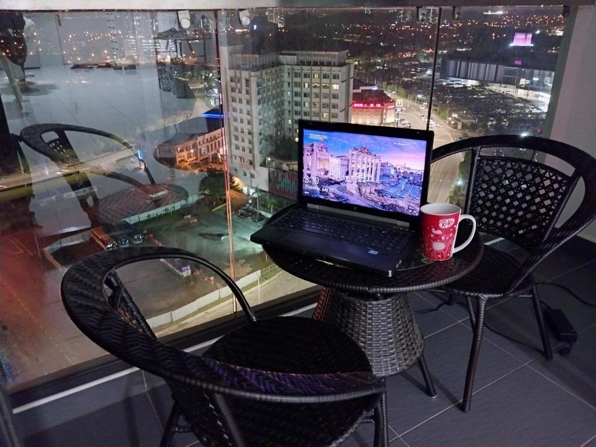 Luxe Suites At Skyloft Johor Bahru Dış mekan fotoğraf
