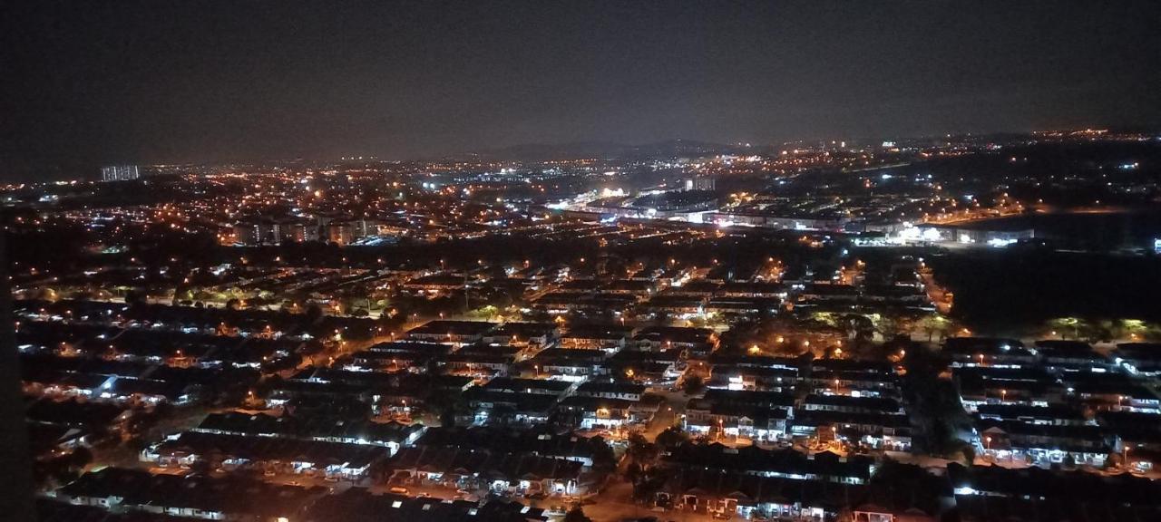 Luxe Suites At Skyloft Johor Bahru Dış mekan fotoğraf